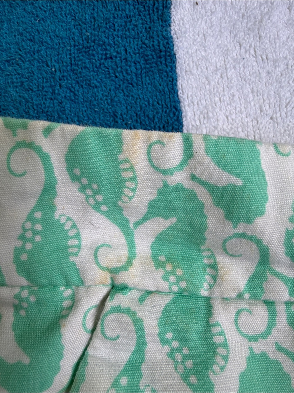Old Navy Mint Green and White Seahorse Print Shorts - Picture 5 of 5
